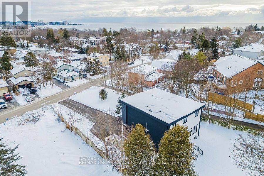 696 Hillview Crescent, Pickering, Ontario  L1W 2R7 - Photo 48 - E12132500