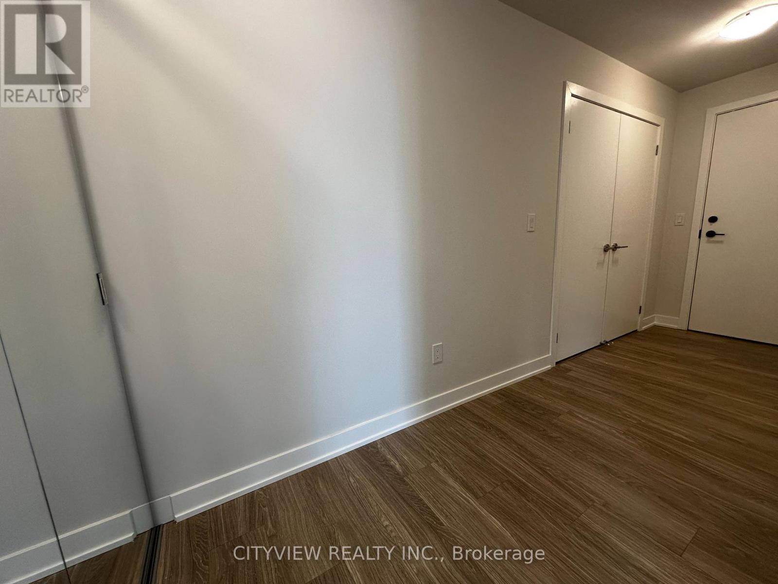 3406 - 430 Square One Drive, Mississauga, Ontario  L5B 0L6 - Photo 6 - W12132510
