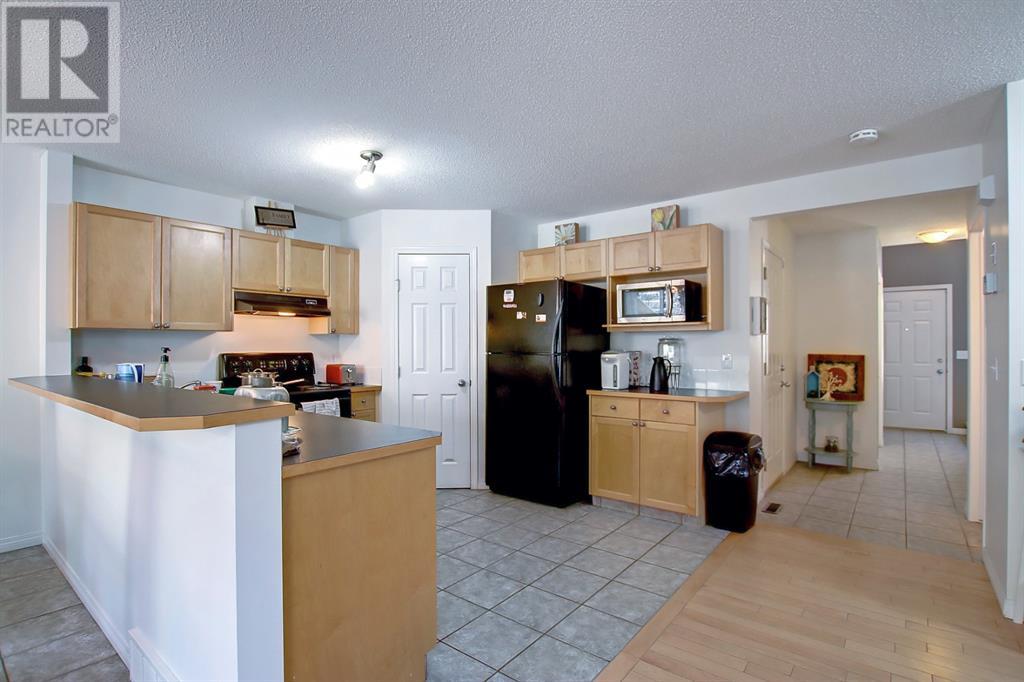 109 Hidden Creek Rise Nw, Calgary, Alberta  T3A 6L4 - Photo 2 - A2210556