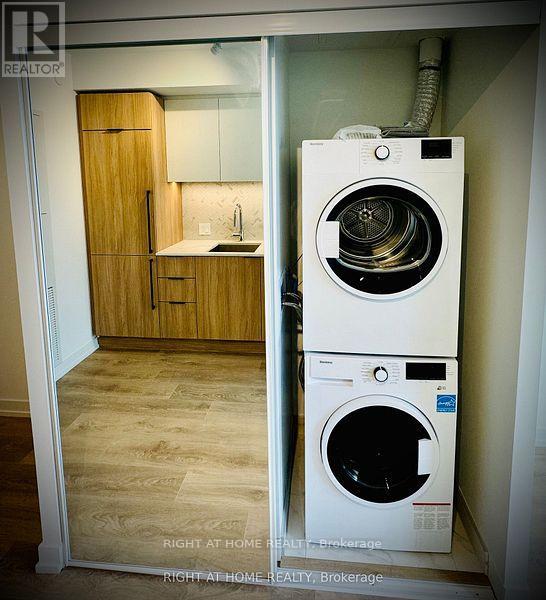 3818 - 82 Dalhousie Street, Toronto, Ontario  M5H 0C5 - Photo 8 - C12132526