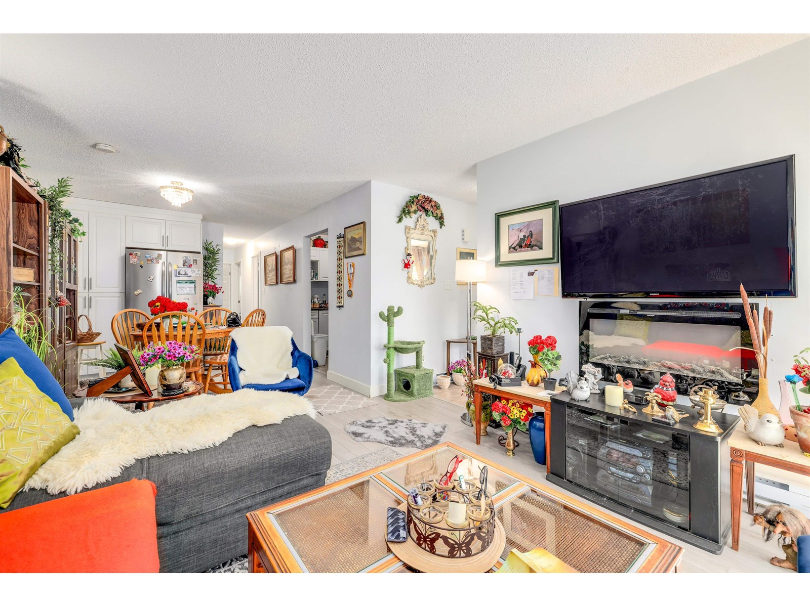 10618 Holly Park Lane, Surrey, British Columbia  V3R 6X9 - Photo 6 - R2998723
