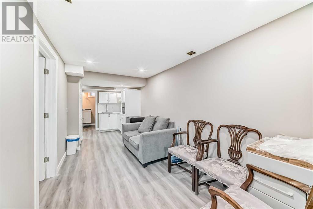 824 Madeira Drive Ne, Calgary, Alberta  T2A 7B7 - Photo 18 - A2212670