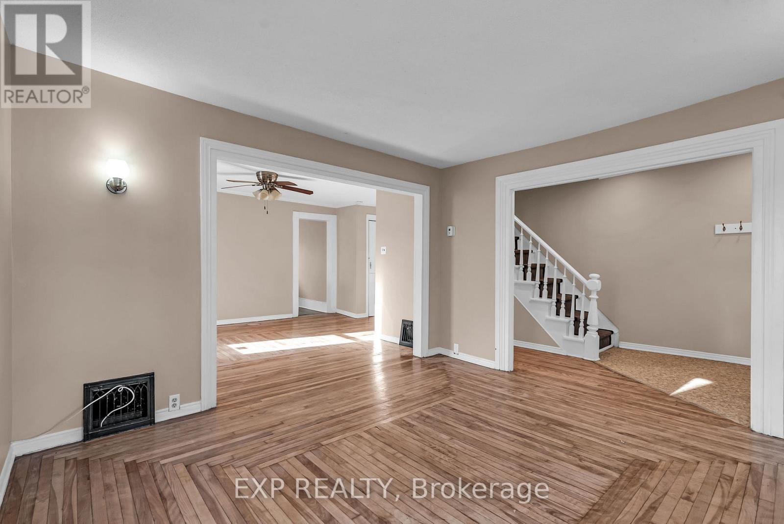 32-34 Gloucester Street N, Cornwall, Ontario  K6H 3W2 - Photo 8 - X12132519