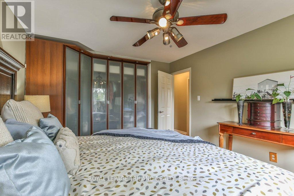 41 Fox Mill Court, London South, Ontario  N6J 2B7 - Photo 23 - X12132570