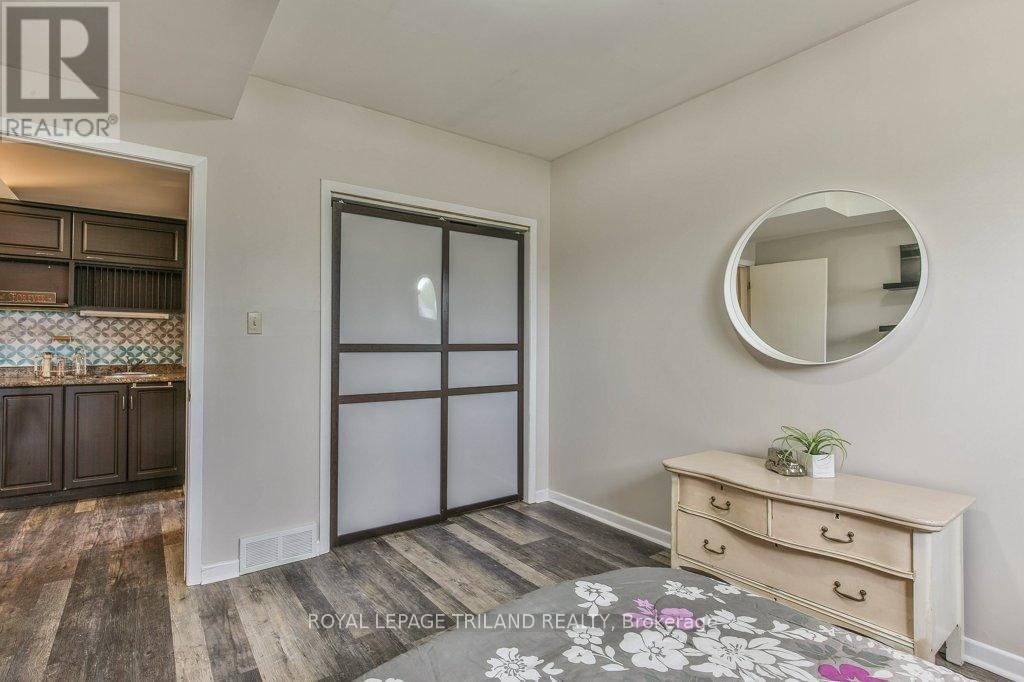 41 Fox Mill Court, London South, Ontario  N6J 2B7 - Photo 33 - X12132570
