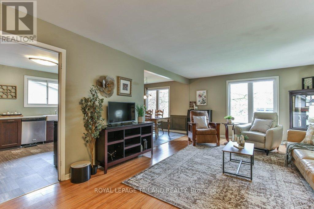 41 Fox Mill Court, London South, Ontario  N6J 2B7 - Photo 7 - X12132570