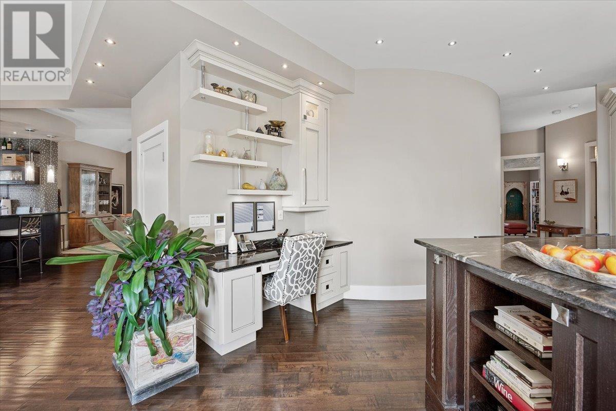 Property at 2410 Abbott Street Unit# 4 image 1