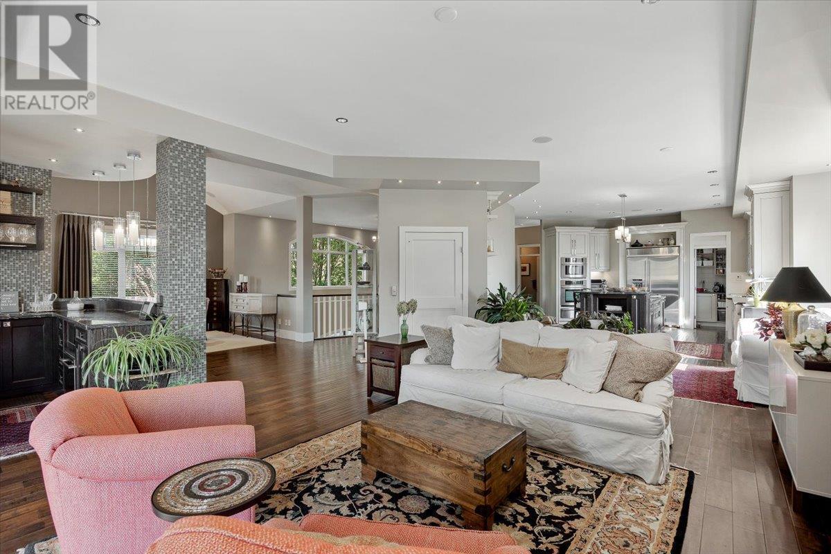 Property at 2410 Abbott Street Unit# 4 image 4