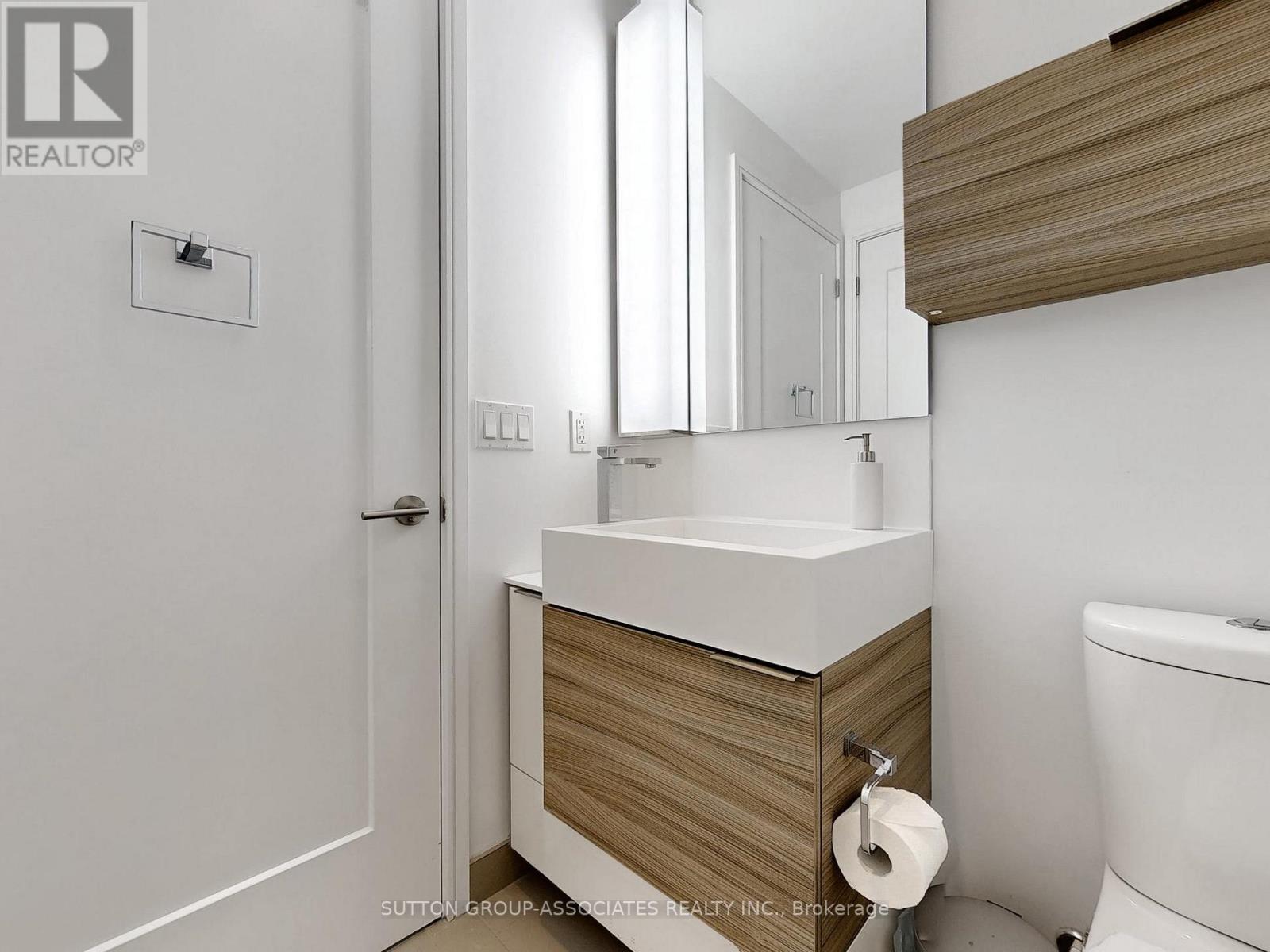 3904 - 88 Scott Street, Toronto, Ontario  M5E 0A9 - Photo 18 - C12132542