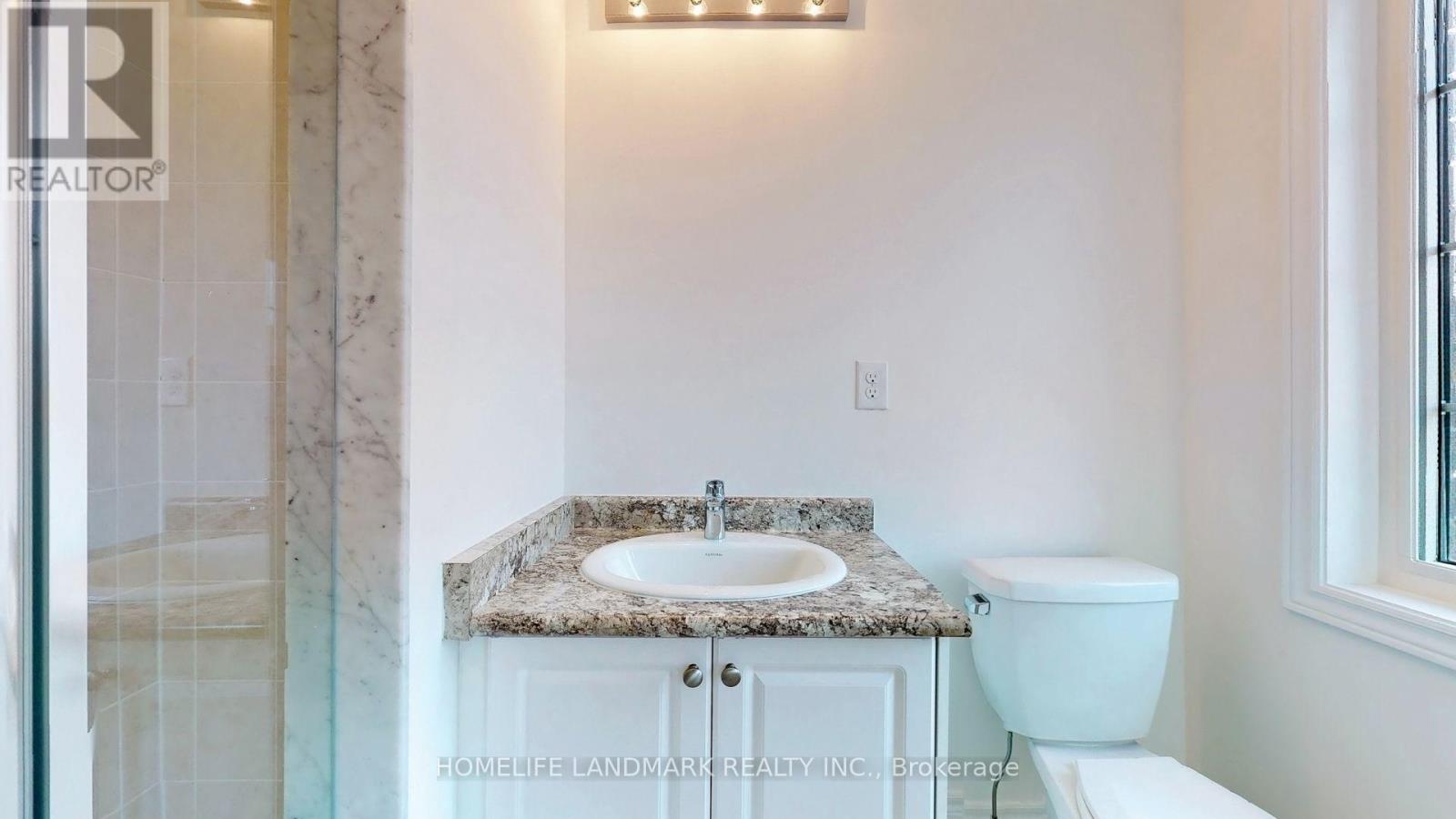 280 King Road, Richmond Hill, Ontario  L4E 1H3 - Photo 8 - N12132544