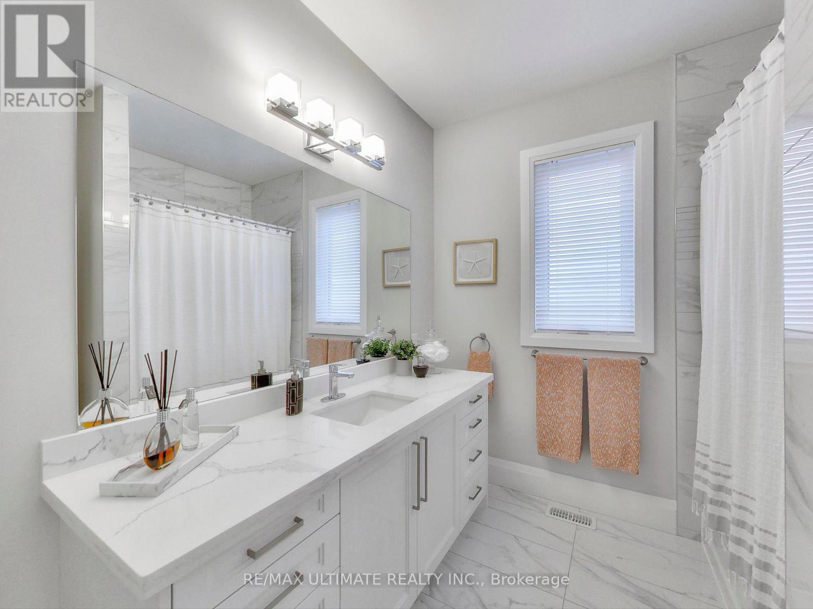 121 Lily Drive, Wasaga Beach, Ontario  L9Z 2Z2 - Photo 28 - S12132560