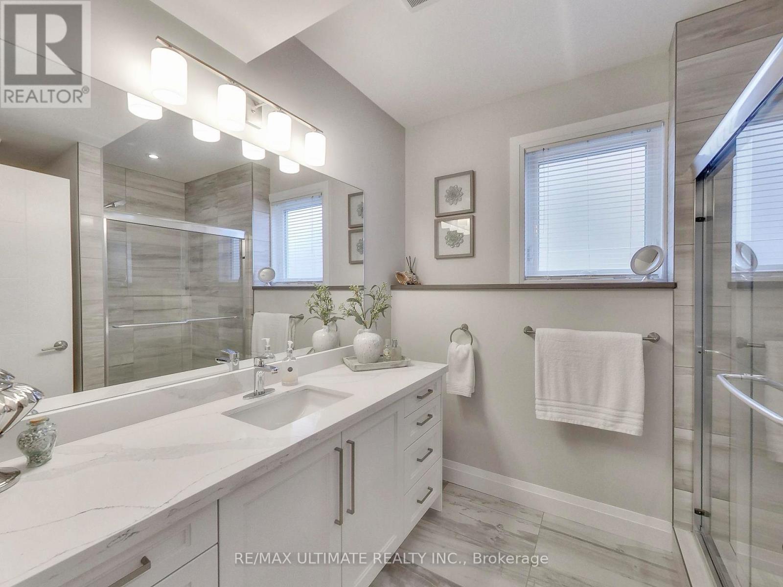 121 Lily Drive, Wasaga Beach, Ontario  L9Z 2Z2 - Photo 38 - S12132560