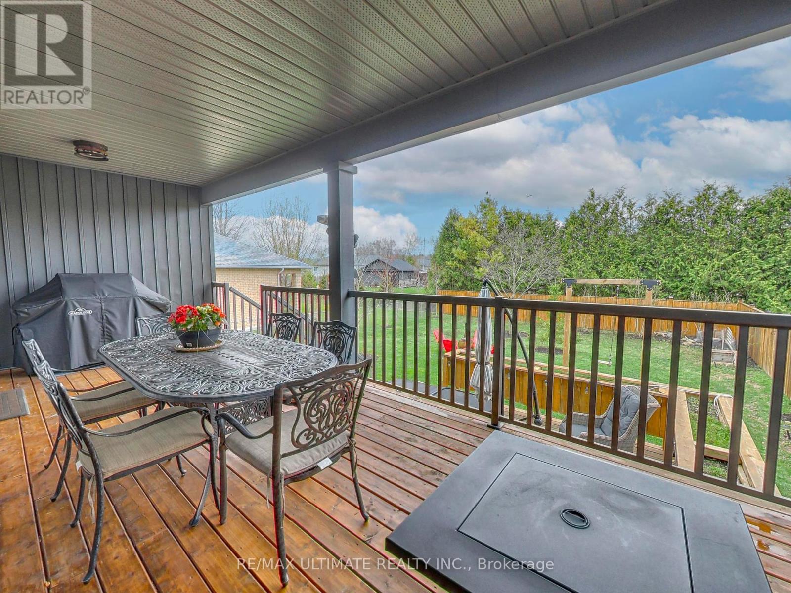 121 Lily Drive, Wasaga Beach, Ontario  L9Z 2Z2 - Photo 40 - S12132560