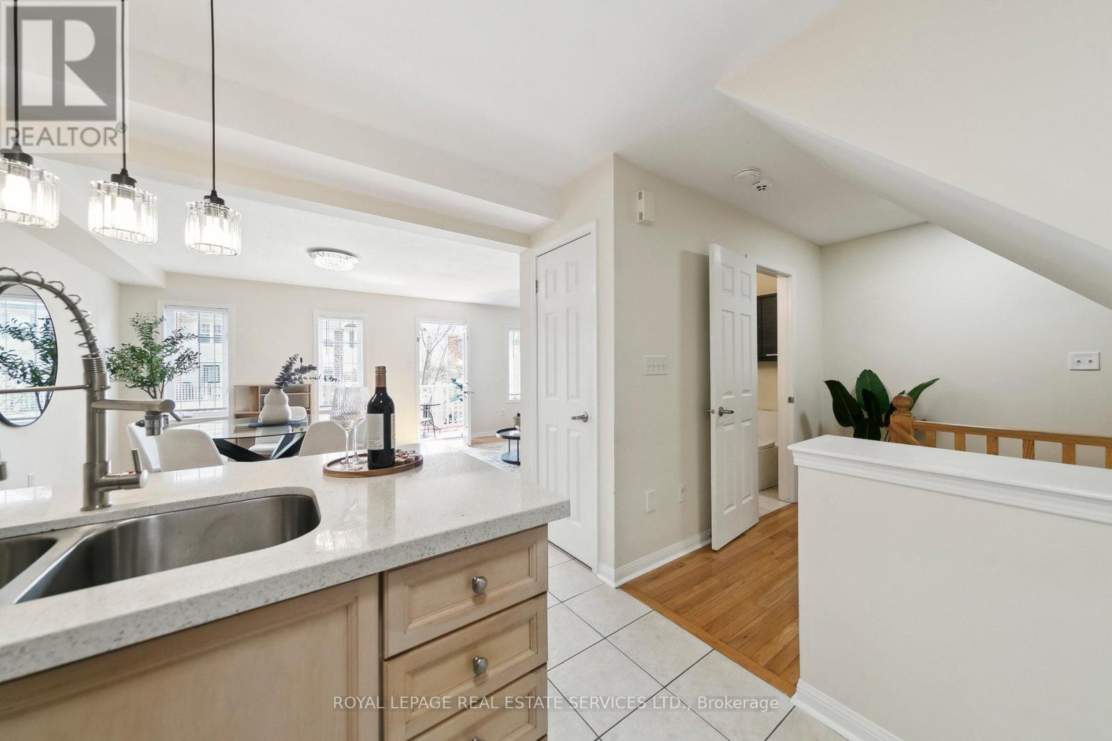 3033 Drumloch Avenue, Oakville, Ontario  L6M 5H9 - Photo 20 - W12132546