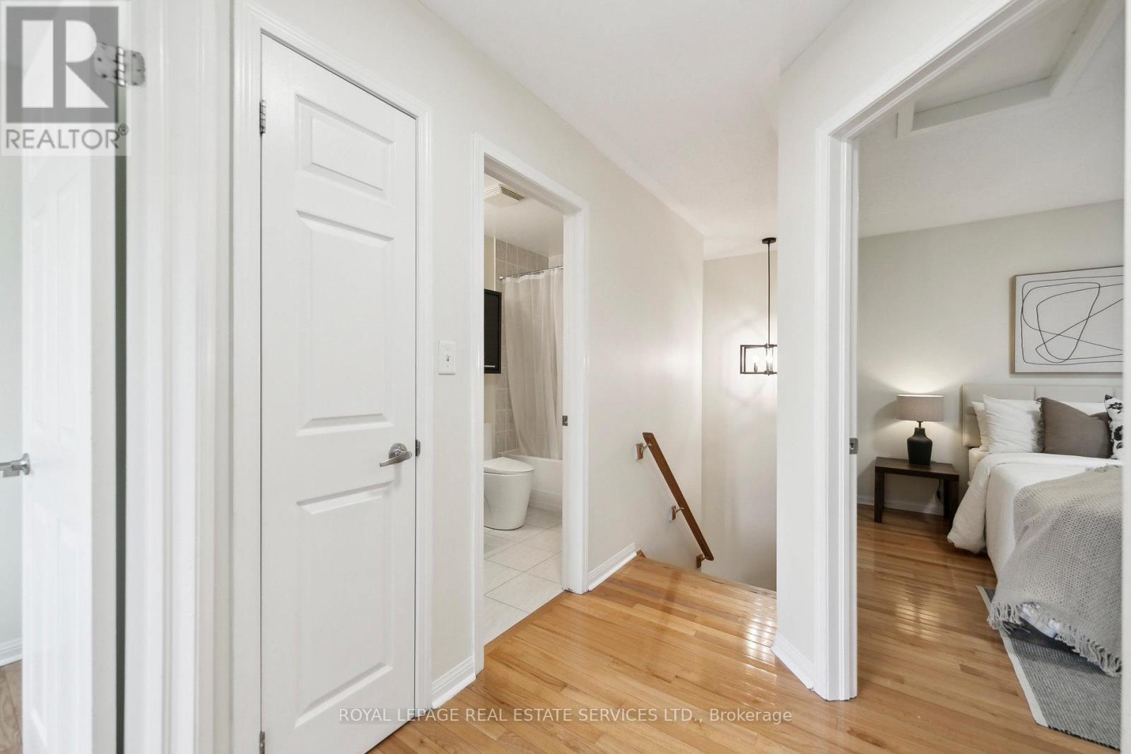 3033 Drumloch Avenue, Oakville, Ontario  L6M 5H9 - Photo 34 - W12132546