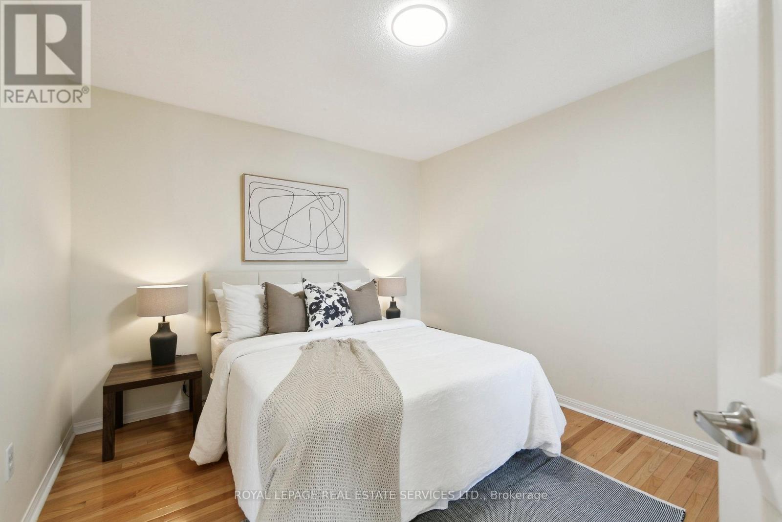 3033 Drumloch Avenue, Oakville, Ontario  L6M 5H9 - Photo 35 - W12132546