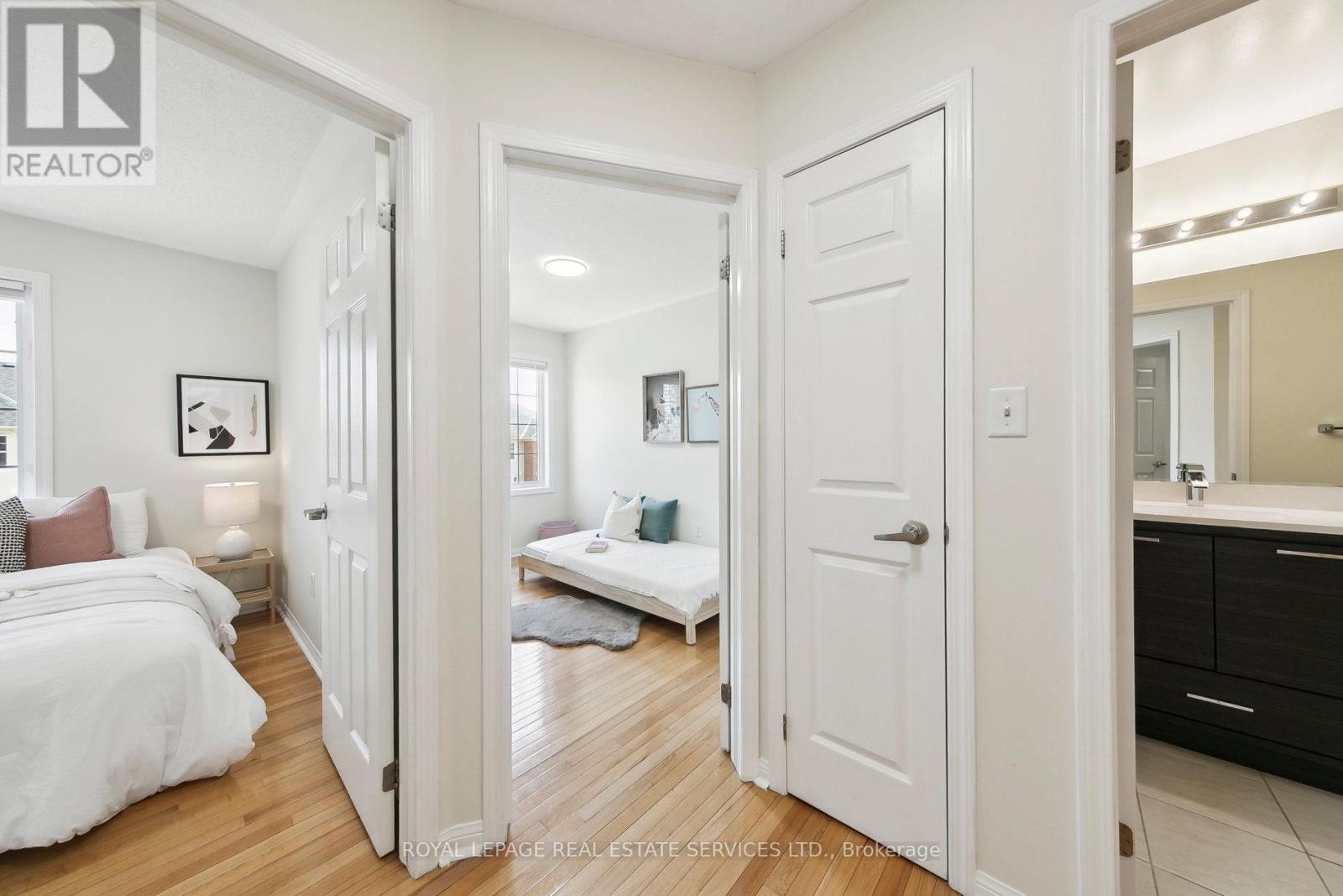 3033 Drumloch Avenue, Oakville, Ontario  L6M 5H9 - Photo 40 - W12132546