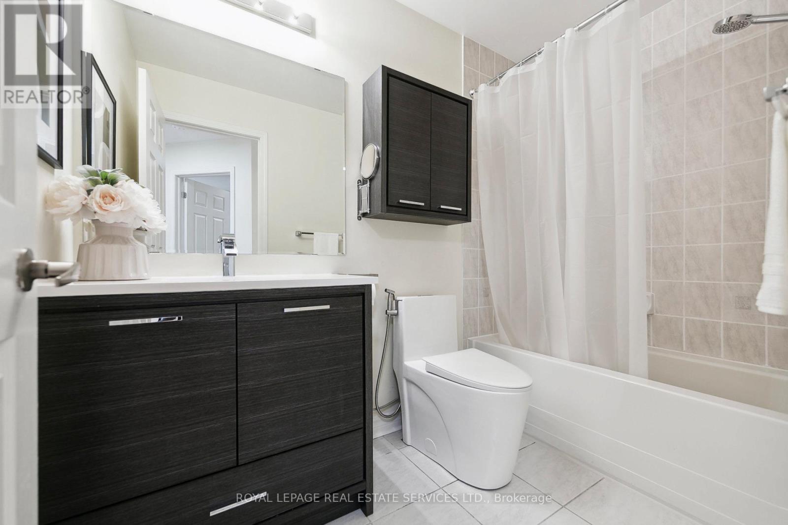3033 Drumloch Avenue, Oakville, Ontario  L6M 5H9 - Photo 41 - W12132546