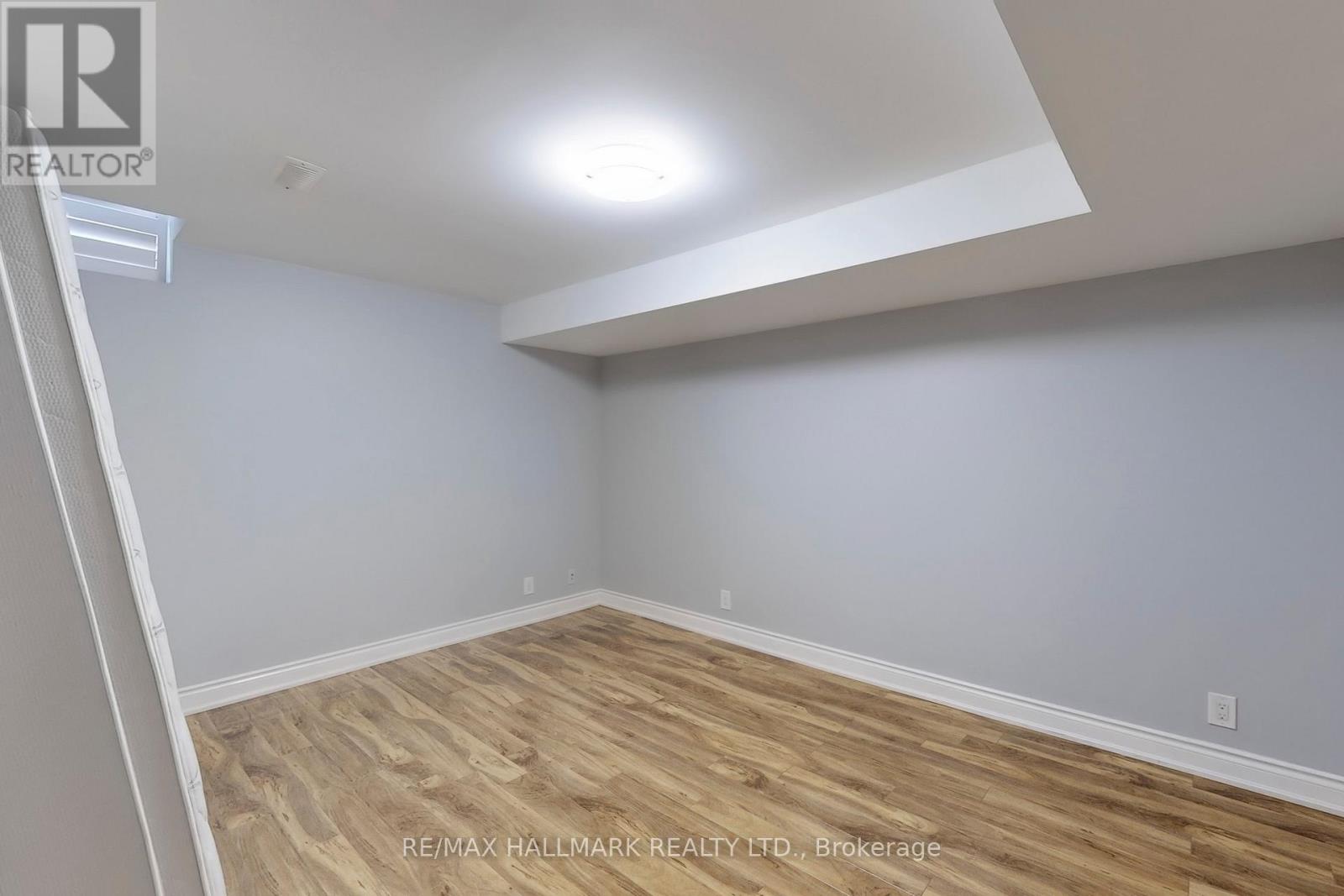 3822 Mcdowell Drive, Mississauga, Ontario  L5M 6P5 - Photo 24 - W12132557