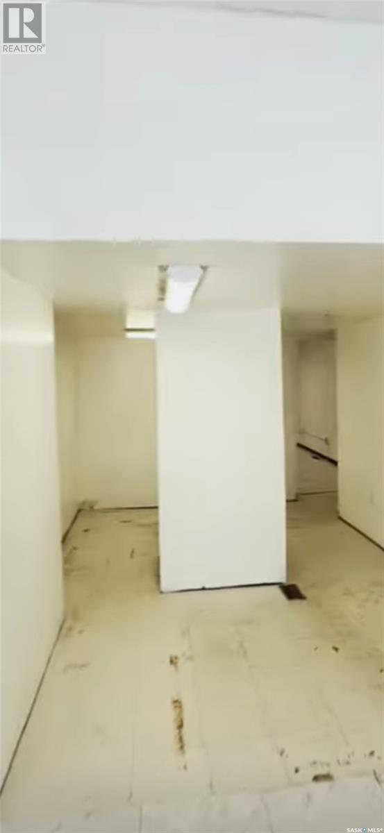 221 20th Street W, Saskatoon, Saskatchewan  S7M 0W8 - Photo 5 - SK004848