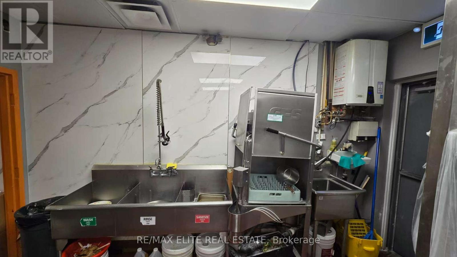 #25 - 4186 Finch Avenue E, Toronto, Ontario  M1S 3V1 - Photo 2 - E12132592