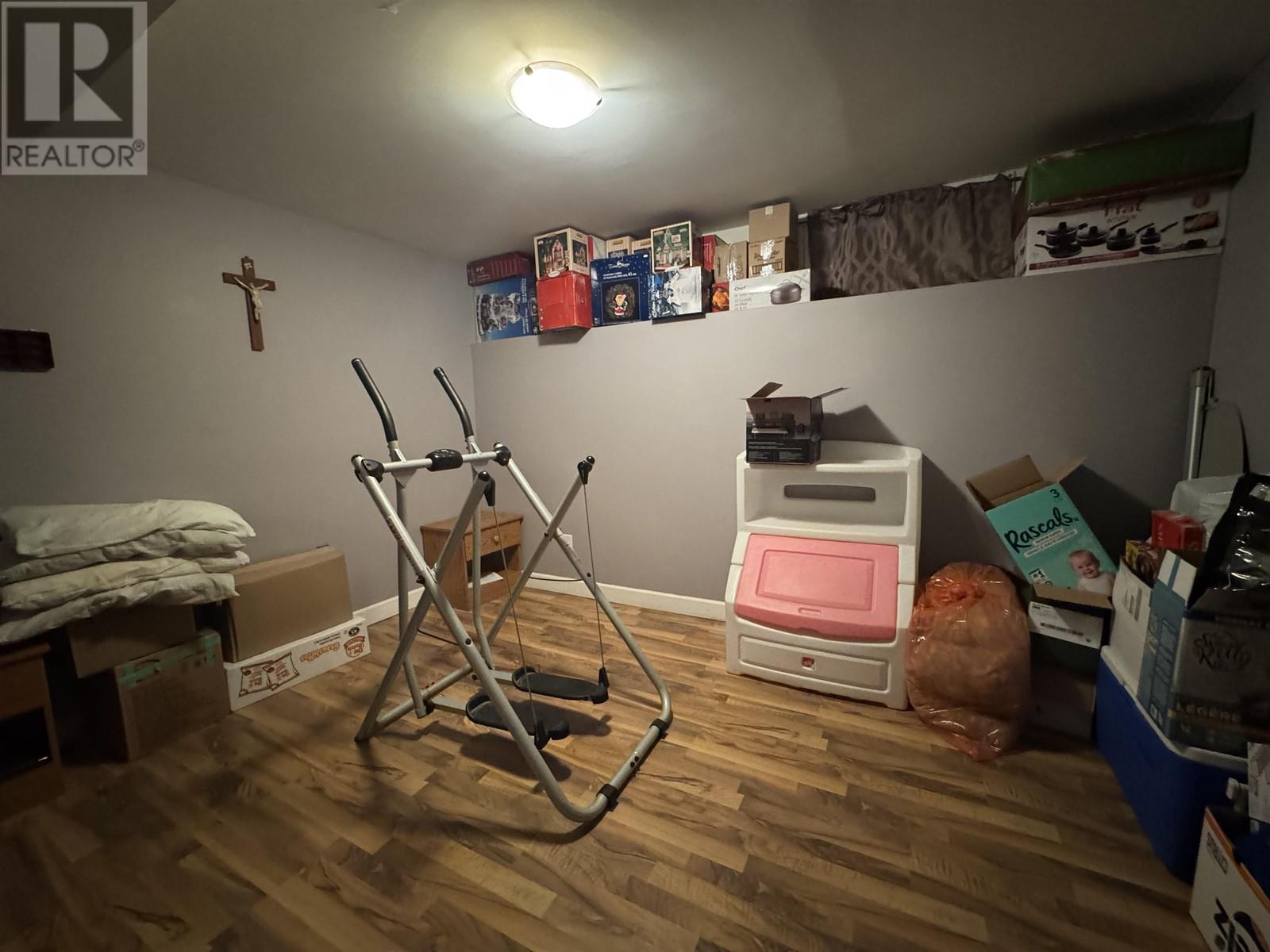 360 Cedar Avenue, 100 Mile House, British Columbia  V0K 2E0 - Photo 16 - R2983045