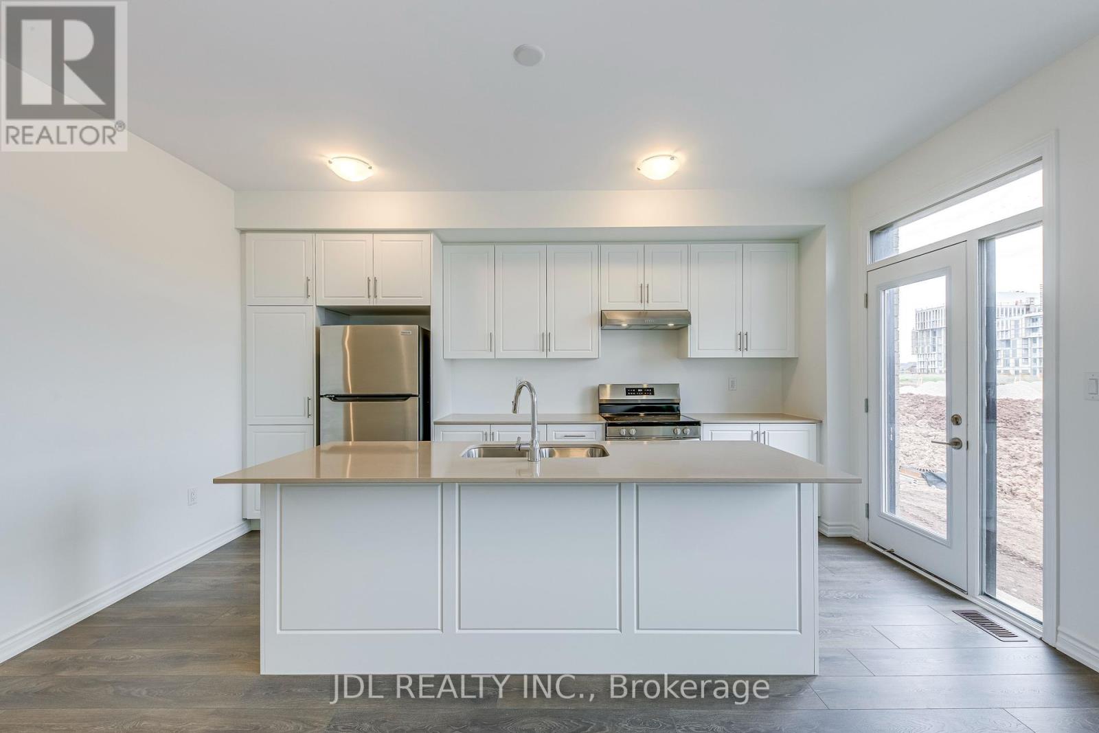 3036 Robert Lamb Boulevard, Oakville, Ontario  L6H 7H5 - Photo 11 - W12132597