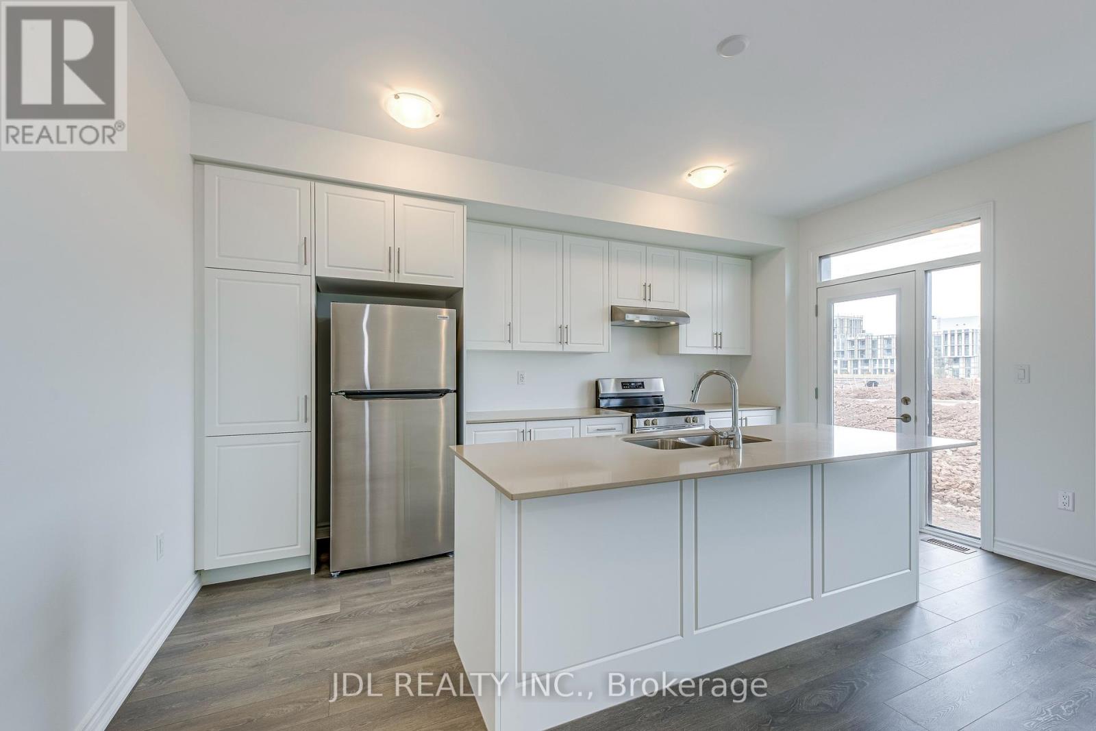 3036 Robert Lamb Boulevard, Oakville, Ontario  L6H 7H5 - Photo 12 - W12132597