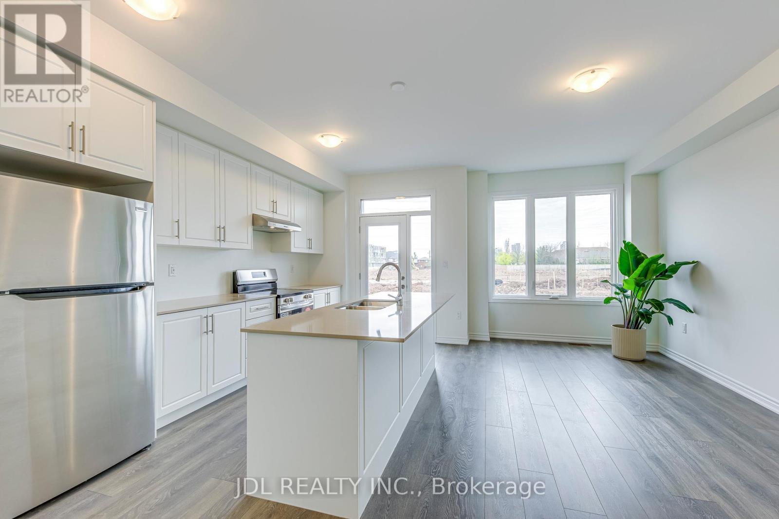 3036 Robert Lamb Boulevard, Oakville, Ontario  L6H 7H5 - Photo 13 - W12132597