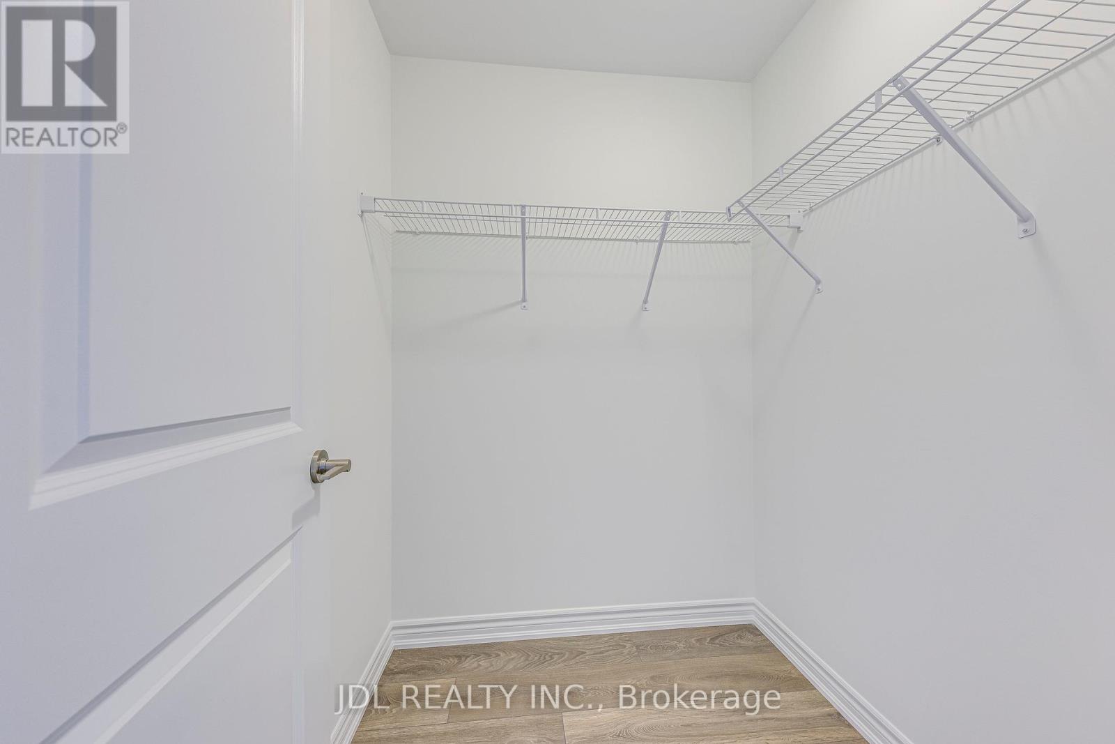 3036 Robert Lamb Boulevard, Oakville, Ontario  L6H 7H5 - Photo 24 - W12132597