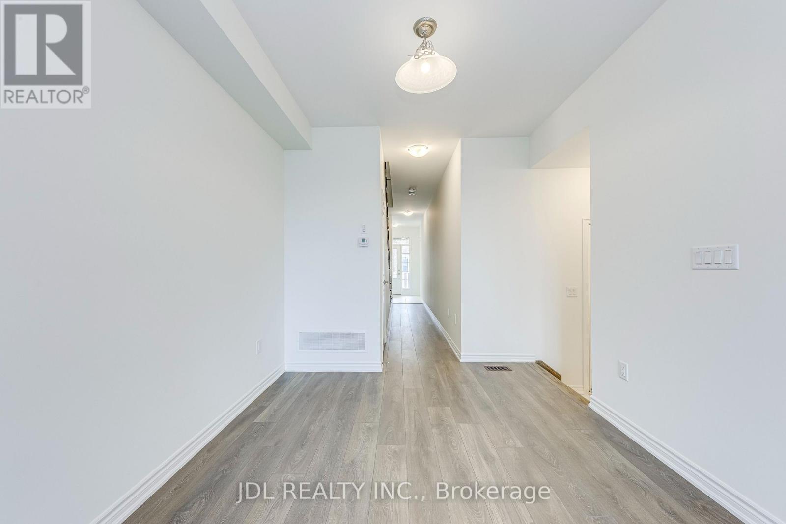 3036 Robert Lamb Boulevard, Oakville, Ontario  L6H 7H5 - Photo 6 - W12132597