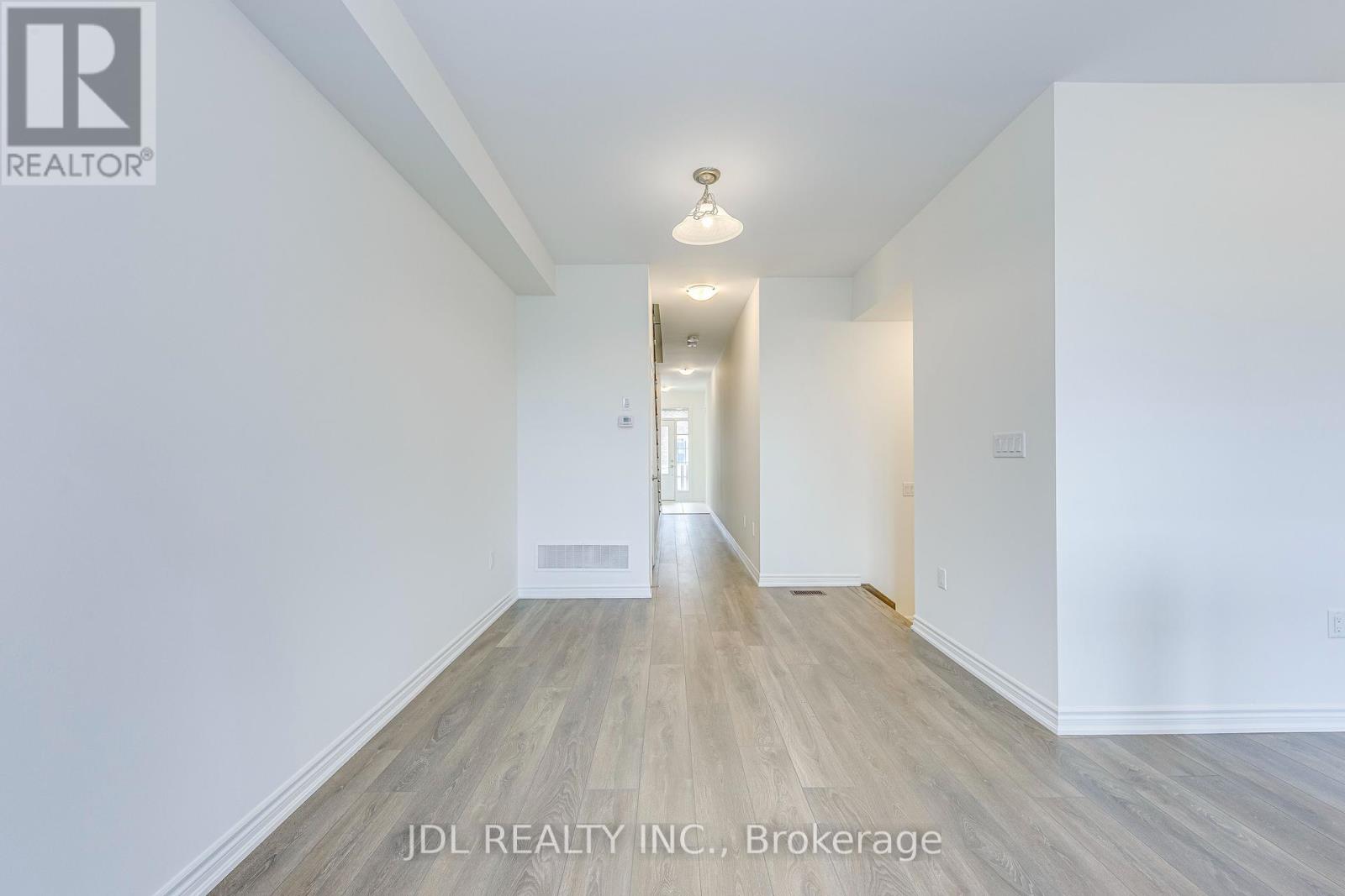 3036 Robert Lamb Boulevard, Oakville, Ontario  L6H 7H5 - Photo 7 - W12132597
