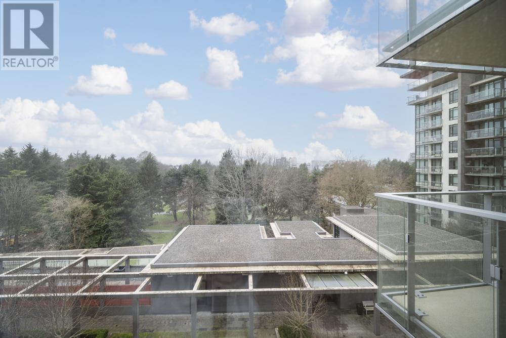 Listing Picture 28 of 40 : 907 7368 GOLLNER AVENUE, Richmond / 烈治文 - 魯藝地產 Yvonne Lu Group - MLS Medallion Club Member