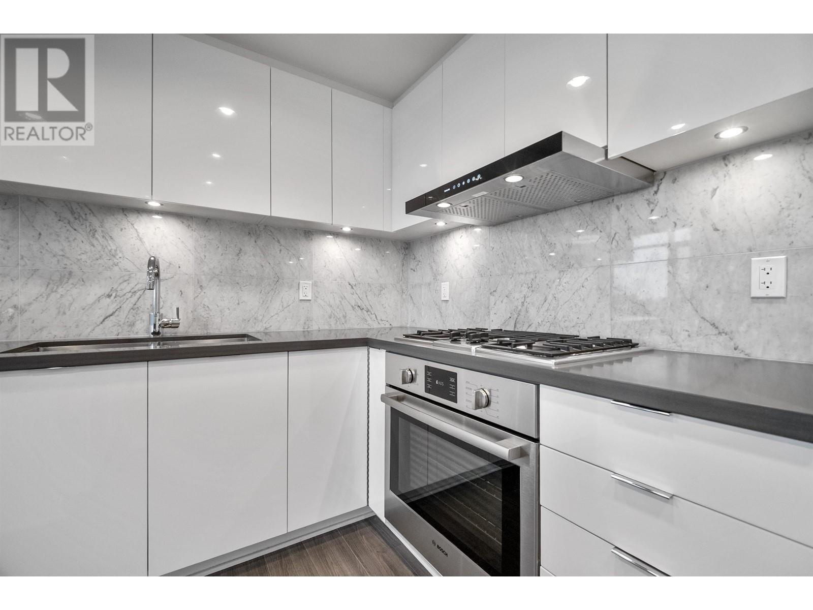 Listing Picture 12 of 40 : 907 7368 GOLLNER AVENUE, Richmond / 烈治文 - 魯藝地產 Yvonne Lu Group - MLS Medallion Club Member