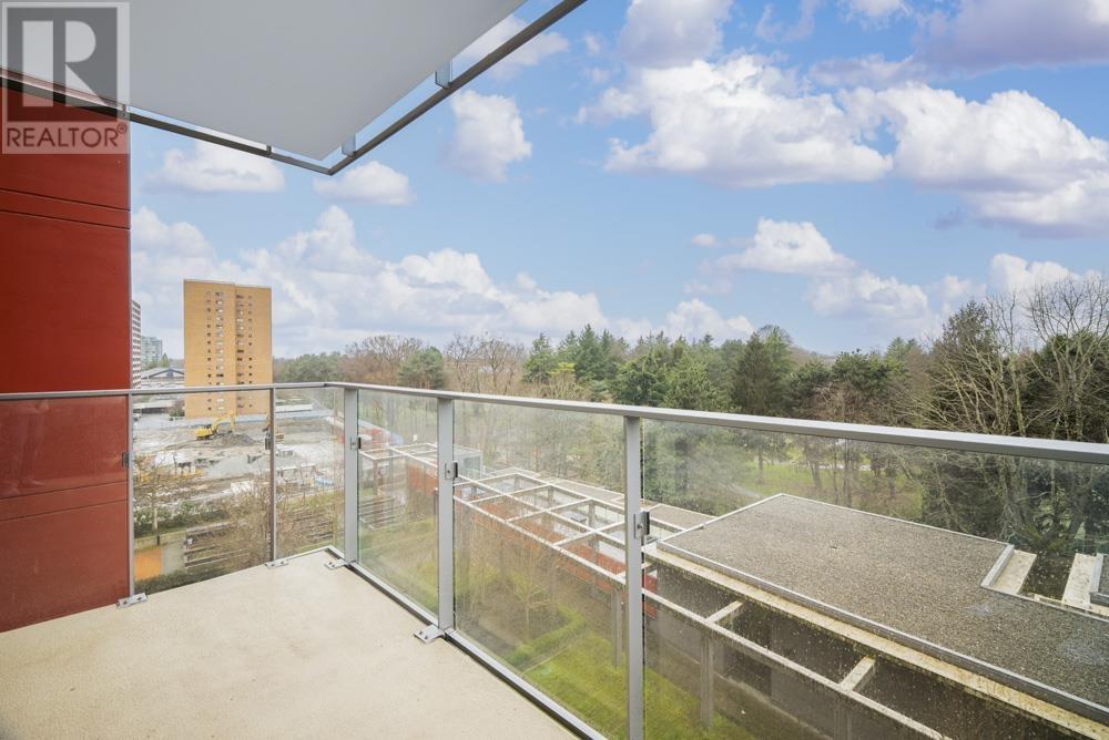 Listing Picture 26 of 40 : 907 7368 GOLLNER AVENUE, Richmond / 烈治文 - 魯藝地產 Yvonne Lu Group - MLS Medallion Club Member