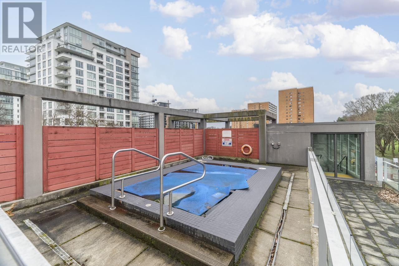 Listing Picture 38 of 40 : 907 7368 GOLLNER AVENUE, Richmond / 烈治文 - 魯藝地產 Yvonne Lu Group - MLS Medallion Club Member