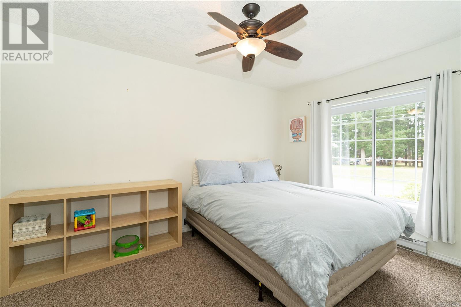 Property at 2107 Amethyst Way image 2