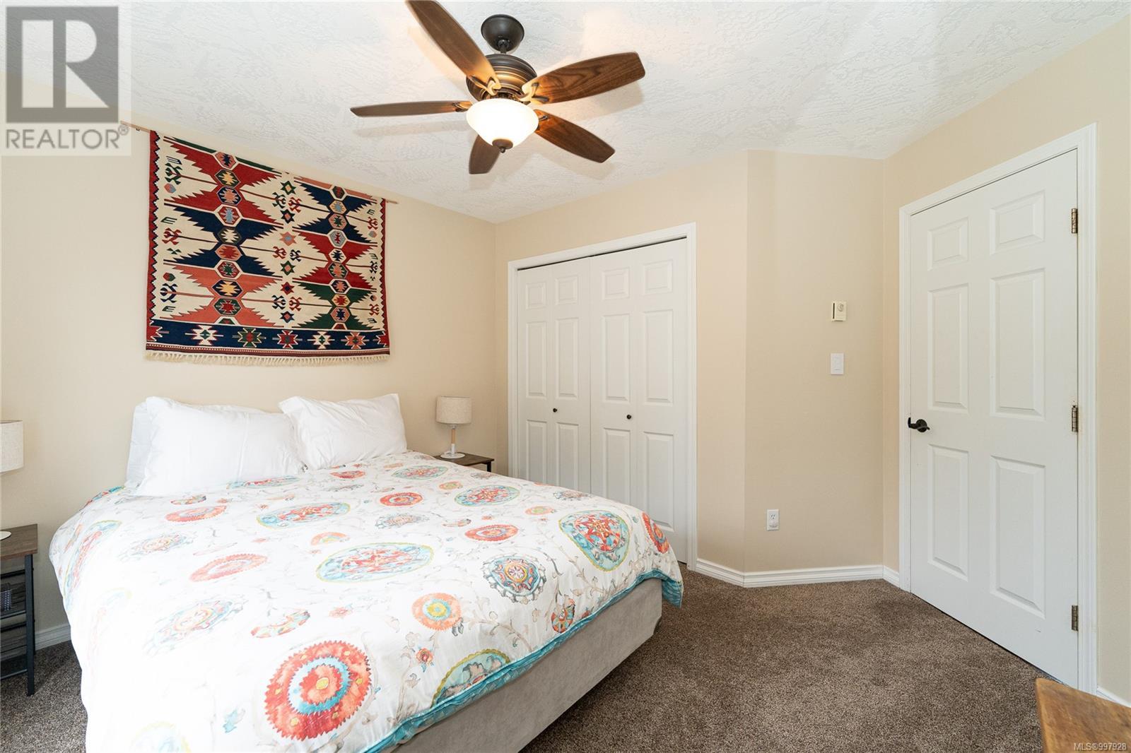 Property at 2107 Amethyst Way image 5