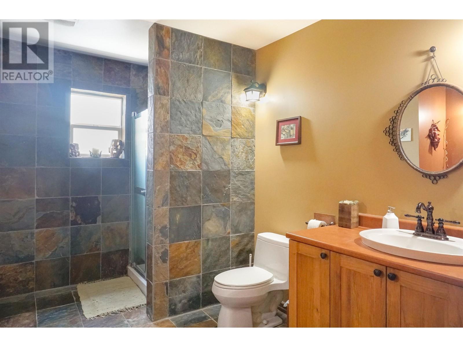 4534 DUTCH VALLEY ROAD Terrace Photo 16