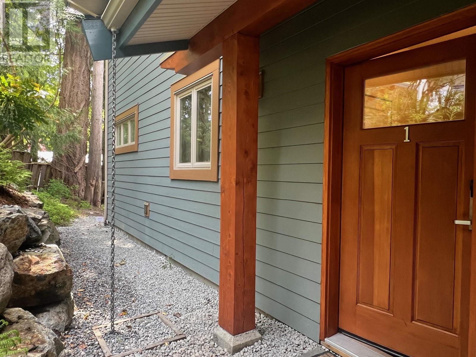 1d 12849 Lagoon Road, Madeira Park, British Columbia  V0N 2H0 - Photo 2 - R2987414