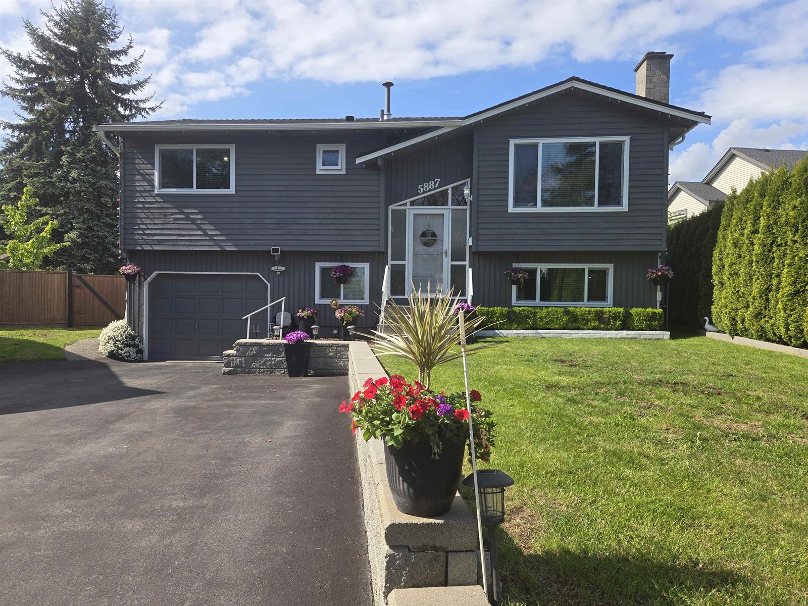 5887 184B STREET STREET, Surrey, British Columbia