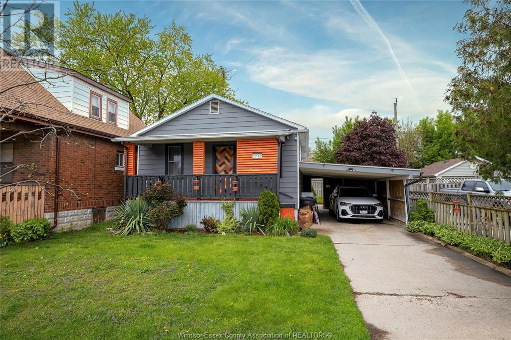 Property at 1736 Cadillac STREET image 3