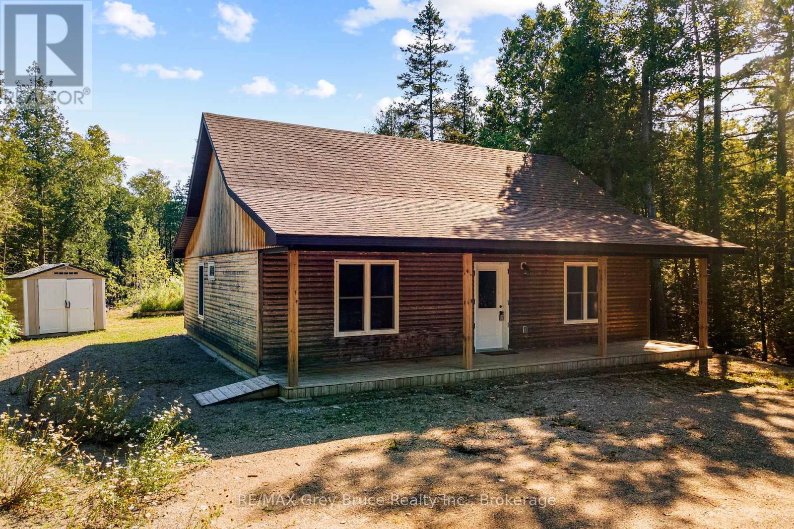 6053 Highway 6, Northern Bruce Peninsula, Ontario  N0H 2R0 - Photo 28 - X12132660