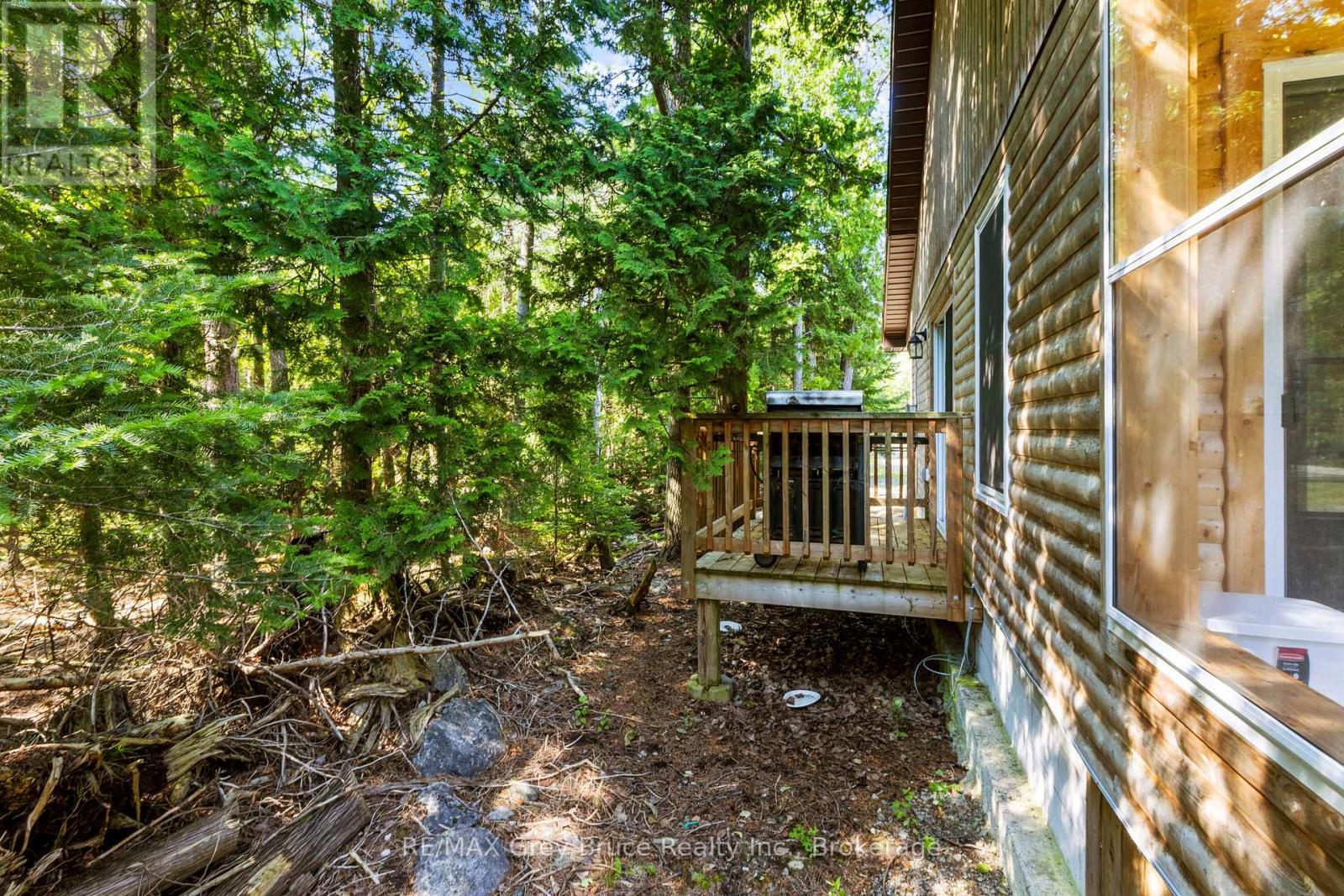 6053 Highway 6, Northern Bruce Peninsula, Ontario  N0H 2R0 - Photo 32 - X12132660