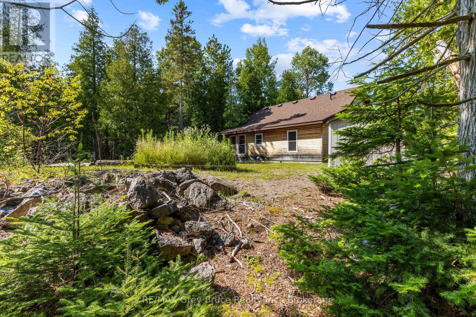 6053 Highway 6, Northern Bruce Peninsula, Ontario  N0H 2R0 - Photo 34 - X12132660