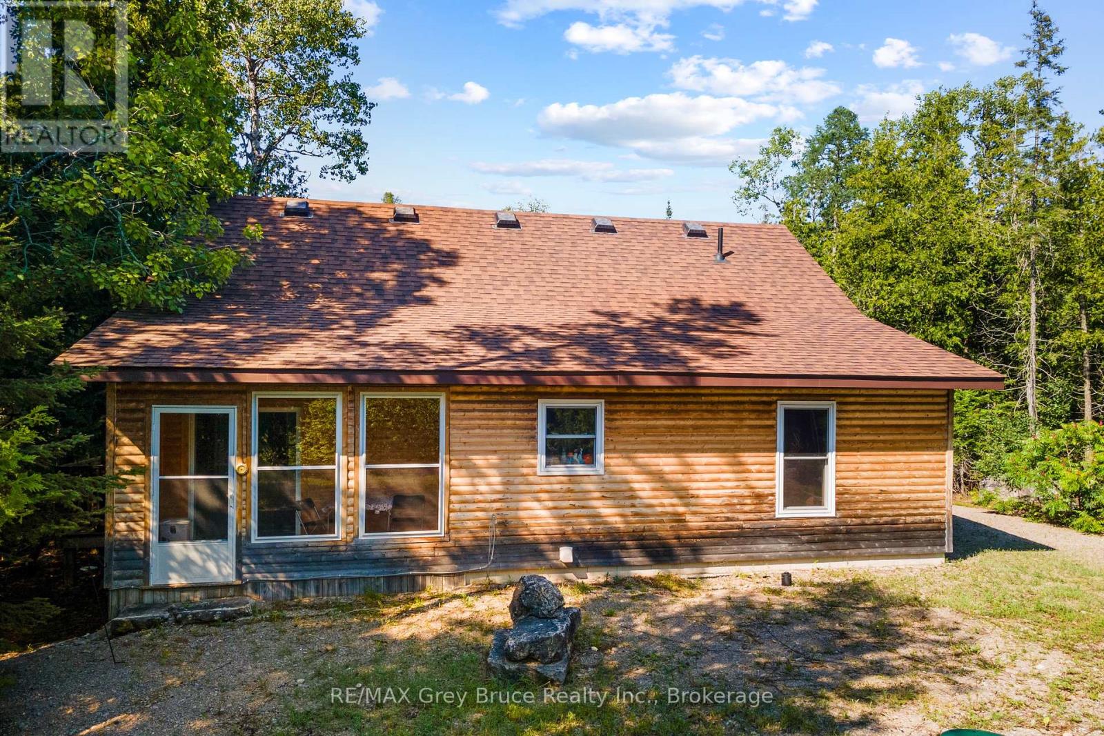 6053 Highway 6, Northern Bruce Peninsula, Ontario  N0H 2R0 - Photo 38 - X12132660