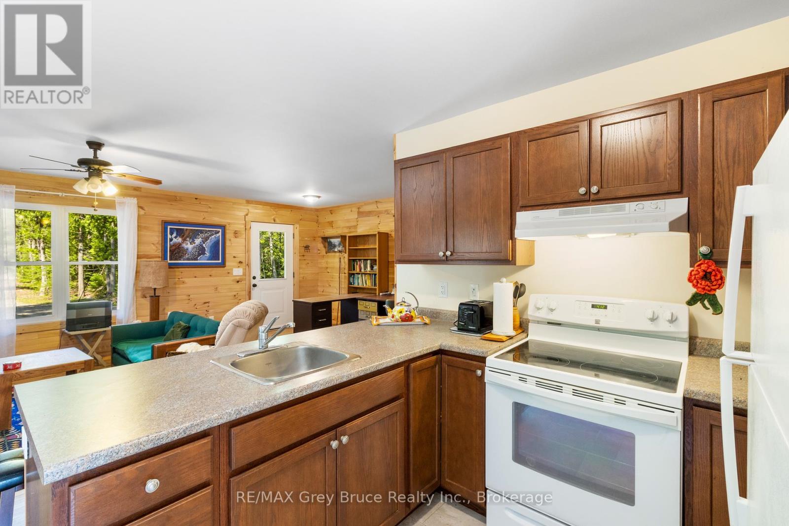 6053 Highway 6, Northern Bruce Peninsula, Ontario  N0H 2R0 - Photo 7 - X12132660