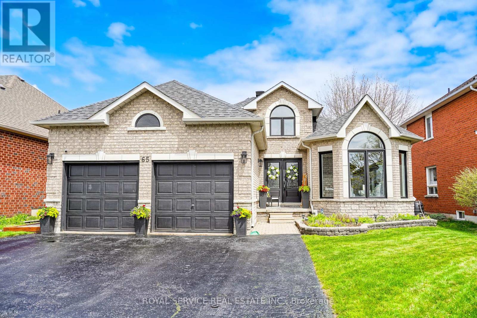 Property at 65 WELDRICK CRESCENT image 2