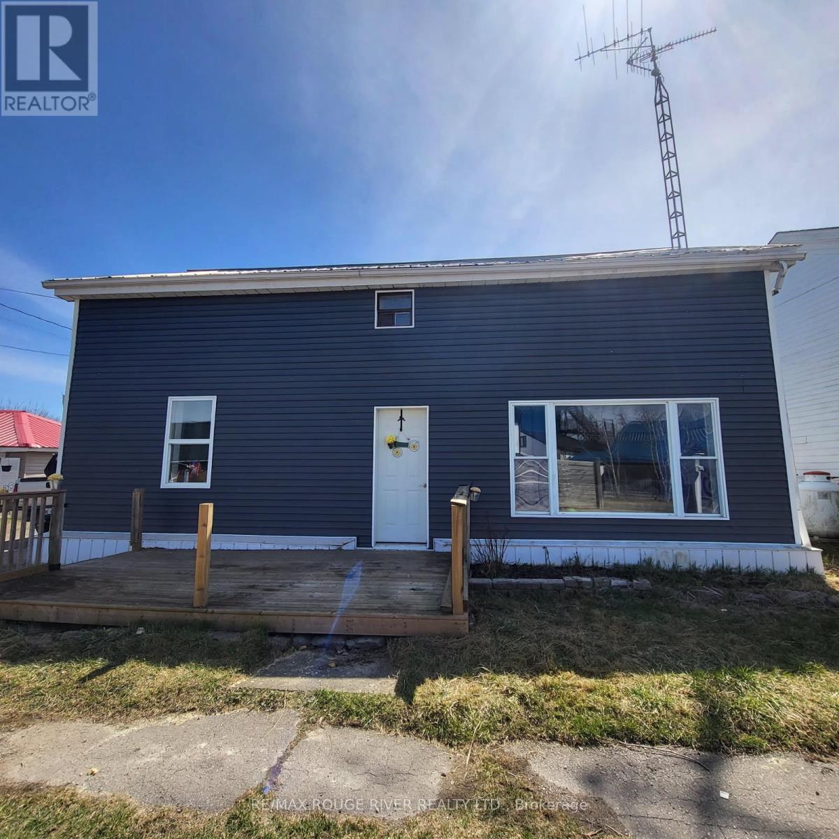 14 DIVISION BOULEVARD, Prince Edward County, Ontario