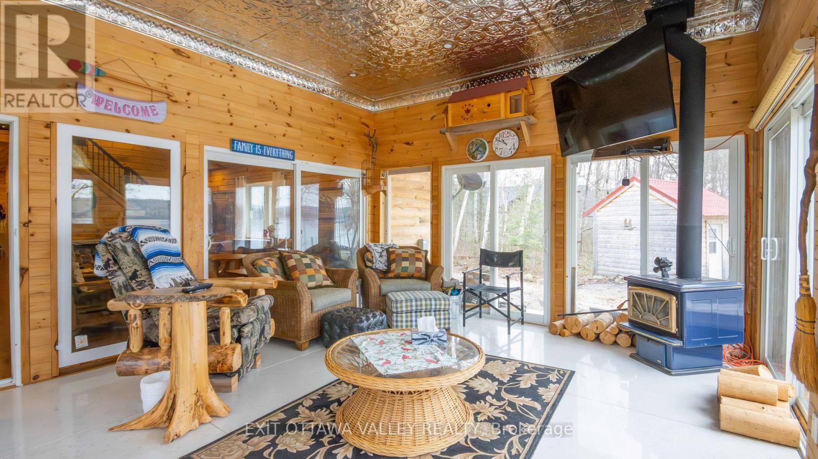 697 Curtiss Road, Madawaska Valley, Ontario  K0J 1B0 - Photo 23 - X12132649